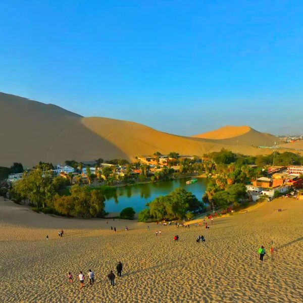 Private Tour to the Huacachina Lagoon from Lima.