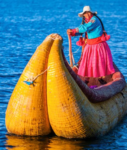 Visiting the Lake Titicaca in Puno.