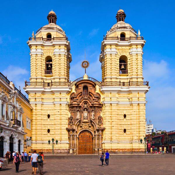 Step into the captivating world of Lima’s San Francisco Church, a 17th-century gem brimming with historical charm and artistic splendor.
