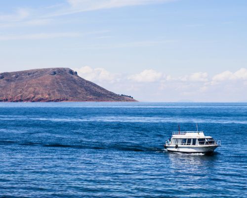 Titicaca tour: Uros, Amantani, Taquile