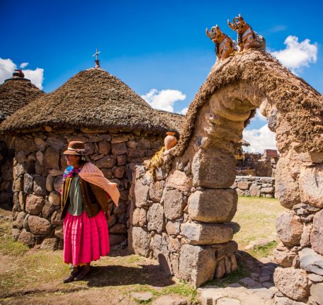Visiting the local farmes of Sillustani.