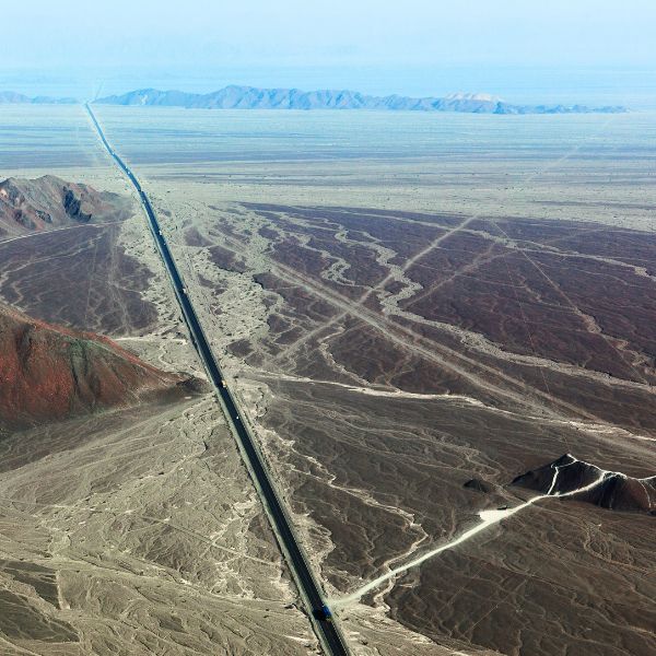 Travelling across the Nazca Lines desert