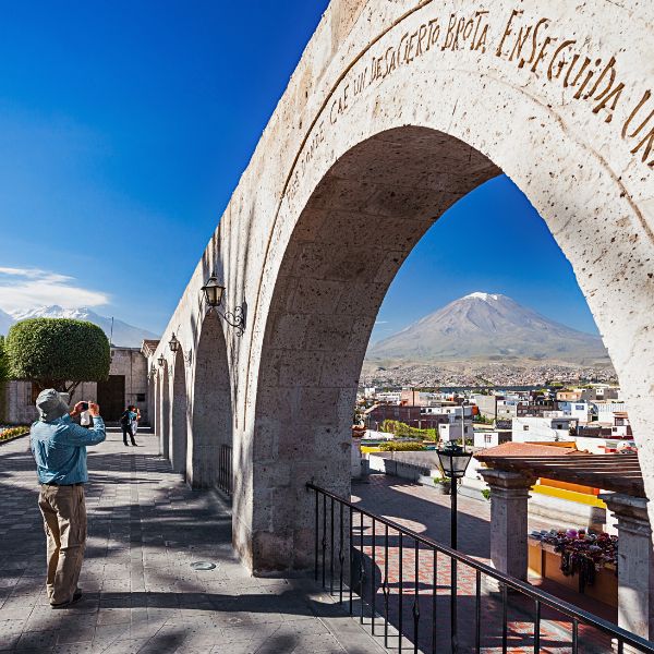 Tour to Yanahuara in Arequipa.
